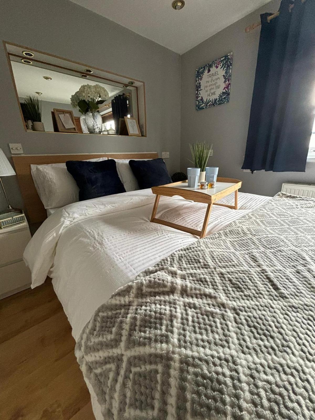 Amazing En-Suite Apartment In Finchley Central Londýn Exteriér fotografie